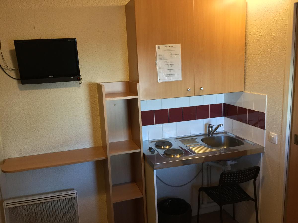 Be Myhotel Évreux Esterno foto